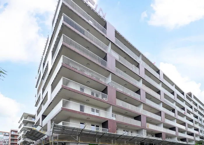 Reymonta Vivid Space By Bookinghost Вроцлав