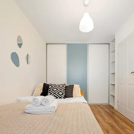 Apartmán Reymonta Vivid Space By Bookinghost