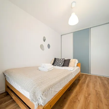 Reymonta Vivid Space By Bookinghost Apartmán Vratislav